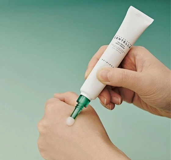 SKIN1004 Madagascar Centella Tea-Trica Spot Cream punktowy krem do twarzy przeciw niedoskonałościom 20 ml