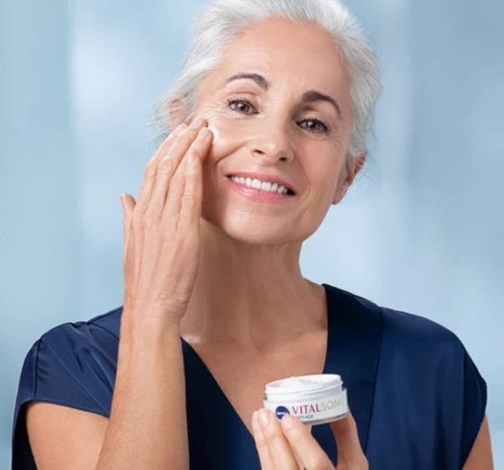 NIVEA Vital Soja ujędrniający krem na dzień SPF30 50 ml