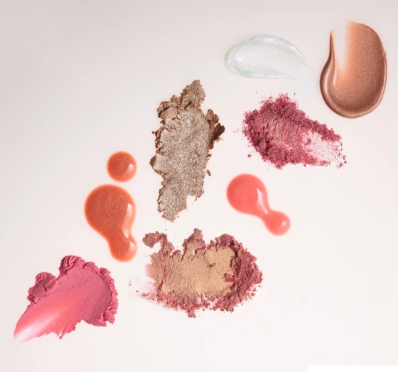 Paese Glowerous kremowy róż do policzków Milk Rose 12 g