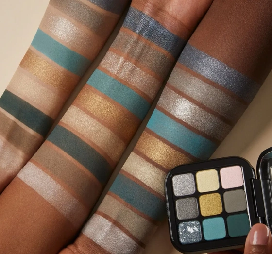KIKO Milano Glamour Multi Finish mini paletka cieni 06 Green Vibes 2,5g