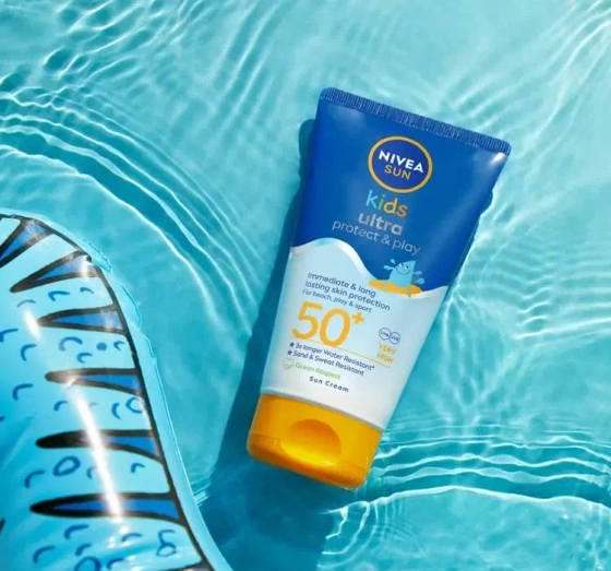 NIVEA SUN Kids Ultra Protect&Play ochronny balsam do opalania dla dzieci SPF50 150 ml