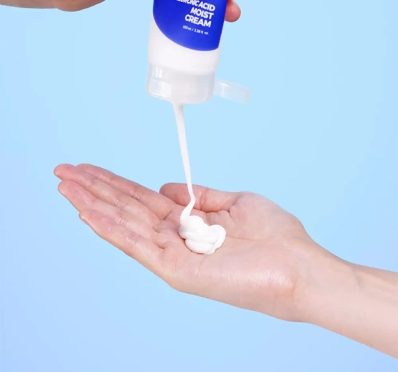 Isntree Hyaluronic Acid intensywnie nawilżający krem do twarzy 100ml