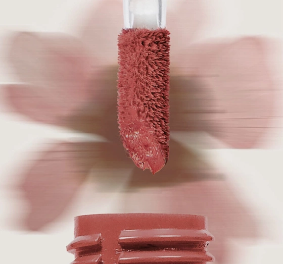 Pastel Full Bloom Lip & Blush pomadka i róż w płynie 74 Frosty 4,8 ml
