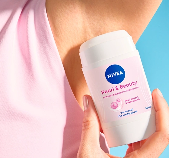 NIVEA Pearl&Beauty antyperspirant w sztyfcie dla kobiet 50 ml