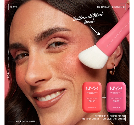 NYX Professional Makeup Buttermelt Blush pędzel do różu