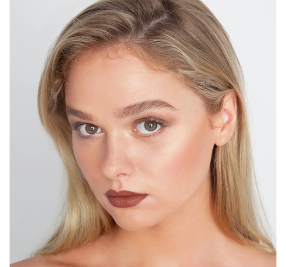 The Balm Bahama Mama bronzer do twarzy w kamieniu 2,6 g