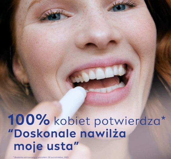 NIVEA pielęgnująca pomadka do ust SPF15 Med Repair 4,8 g
