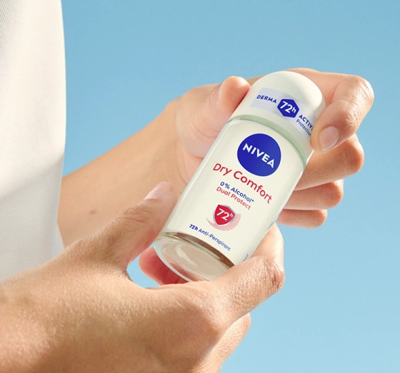 NIVEA Dry Comfort 72h Protection antyperspirant roll-on 50 ml