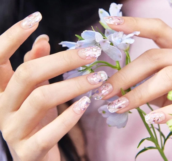 Ohora lakier hybrydowy w naklejce Petal Rain