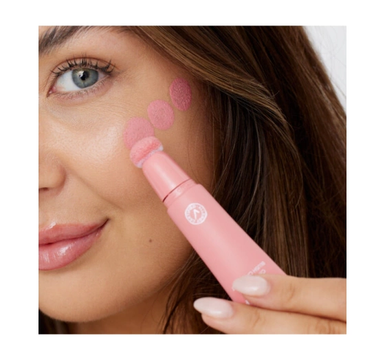 Gosh Matte Blush Up róż w kremie 002 Dusty Rose 14 ml