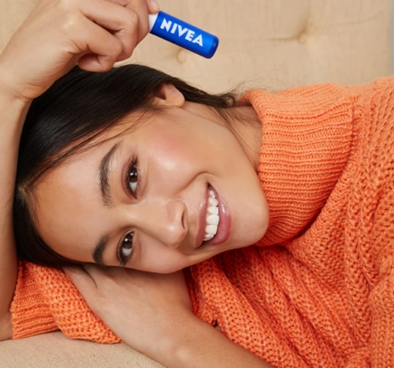NIVEA pielęgnująca pomadka do ust Original Care 4,8 g