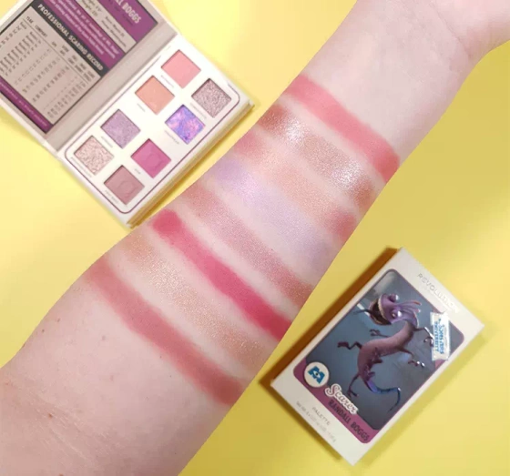 Makeup Revolution X Monsters University paleta cieni do powiek Randall Boggs 4,4g