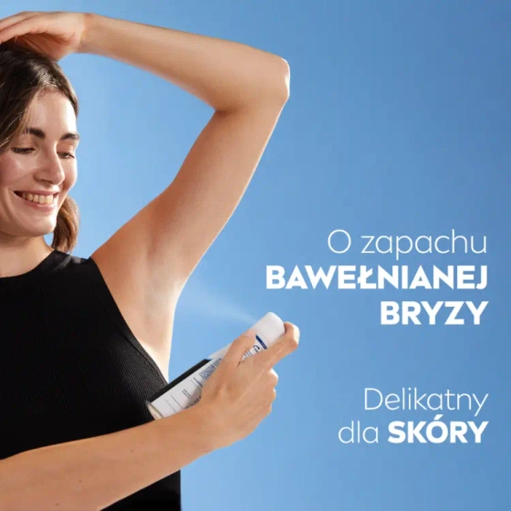 NIVEA Black&White Invisible Pure antyperspirant w sprayu dla kobiet 250 ml