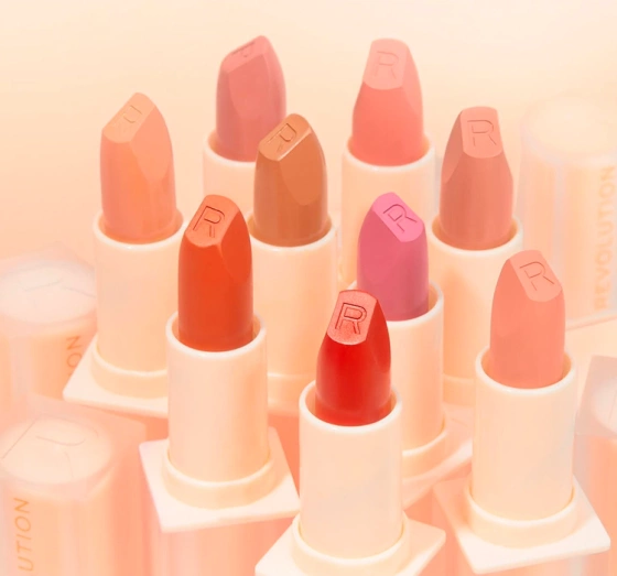 Makeup Revolution Lip Allure Soft Satin pomadka do ust Queen Pink 3,2g