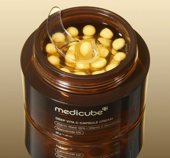 Medicube Deep Vita C Capsule rozjaśniająco-ujędrniający krem do twarzy 55 g