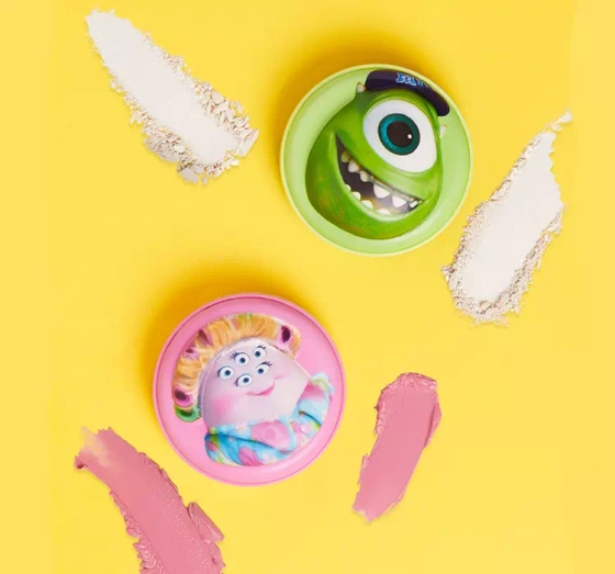 Makeup Revolution x Monsters University rozświetlacz Mike 6,2g