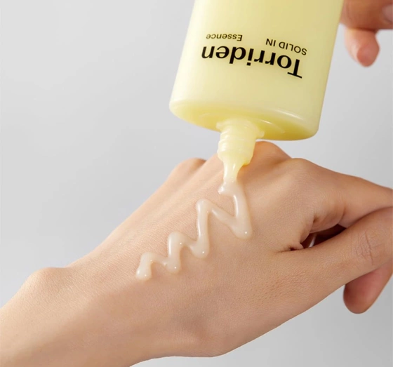 Torriden Solid In nawilżająca esencja do twarzy z ceramidami 100ml