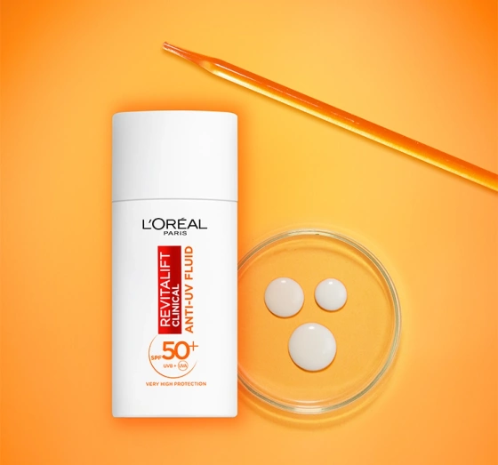 L'Oréal Paris Revitalift Clinical rozświetlający krem na dzień SPF 50 50 ml