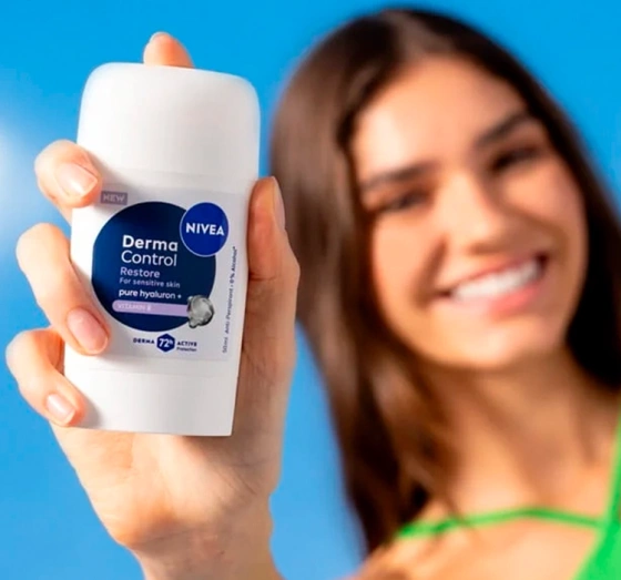 NIVEA Derma Control antyperspirant w sztyfcie dla kobiet Restore 50 ml