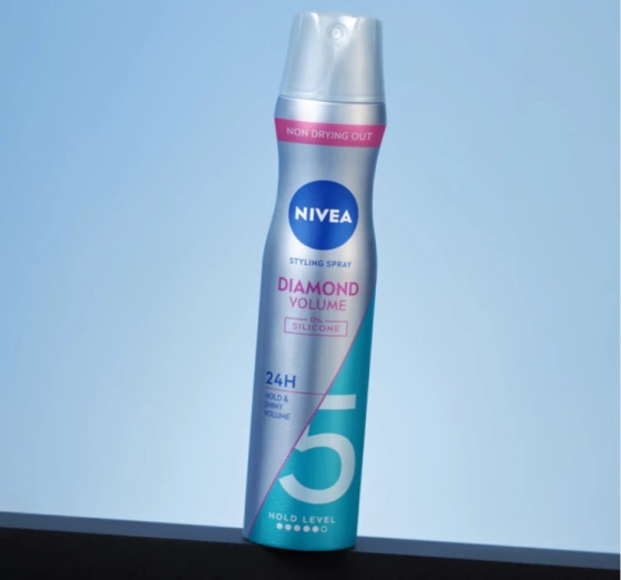 NIVEA Diamond Volume lakier do włosów 5 Ultra Strong 250 ml