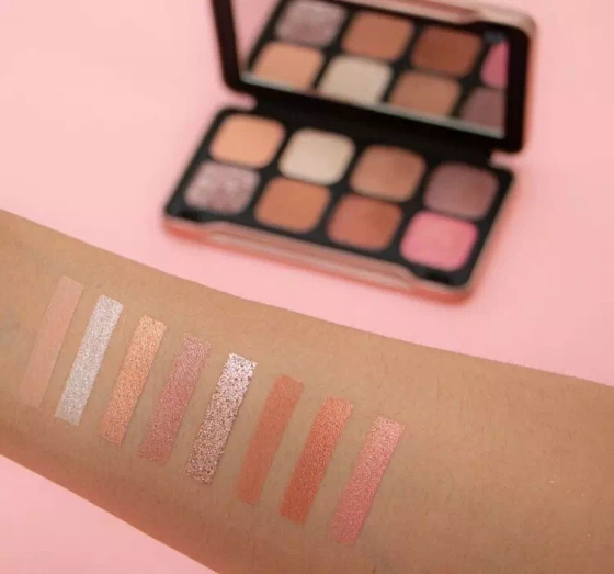 Makeup Revolution Forever Flawless Dynamic paleta cieni Eternal 8g