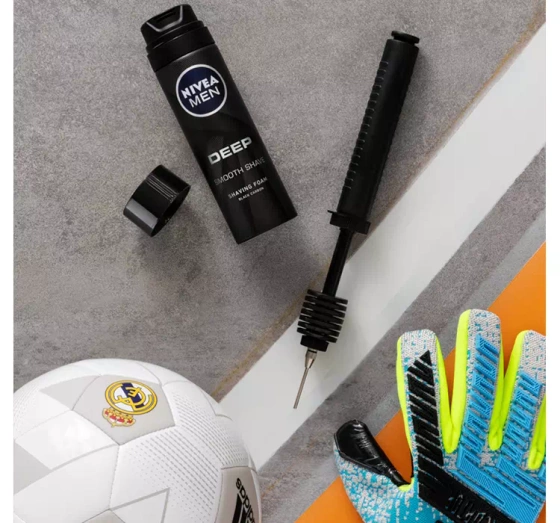 NIVEA MEN Deep pianka do golenia z węglem 200 ml