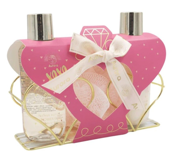Aurora Xoxo White Tea zestaw prezentowy żel pod prysznic 150 ml balsam 150 ml gąbka pod prysznic