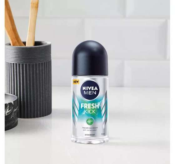 NIVEA MEN Fresh Kick antyperspirant roll-on dla mężczyzn 50 ml