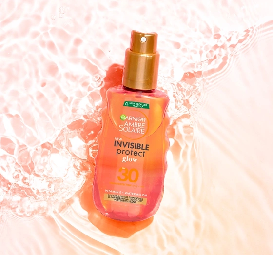Garnier Ambre Solaire Invisible Protect Glow ochronna emulsja do opalania w sprayu SPF30 150 ml