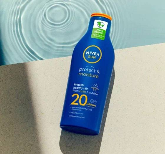 NIVEA SUN Protect&Moisture nawilżający balsam do opalania SPF20 200 ml