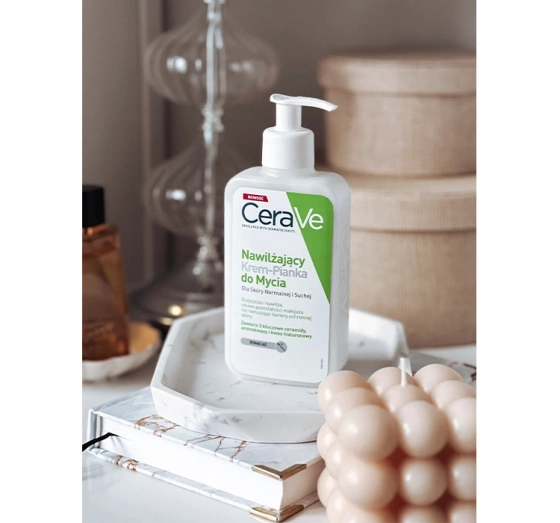 CeraVe nawilżający krem-pianka do mycia do skóry normalnej i suchej 236 ml