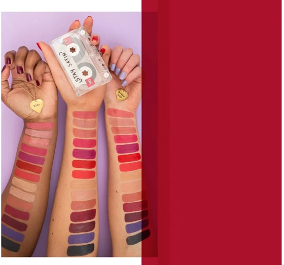 RIMMEL STAY SATIN POMADKA W PŁYNIE 500 REDICAL 5,5ML