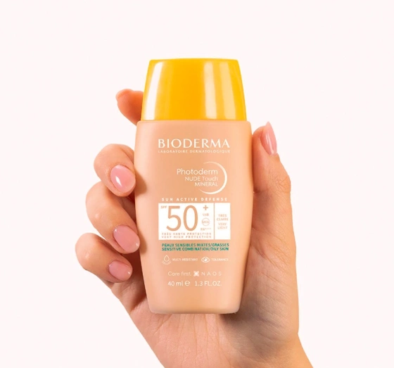 Bioderma Photoderm Nude Touch Mineral podkład mineralny z efektem nude SPF50 Very Light 40 ml