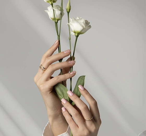 NEONAIL THE MUSE IN YOU LAKIER HYBRYDOWY 10563 BORN TO BE MYSELF 7,2ML