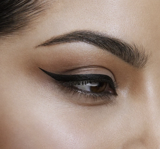 Maybelline Hyper Precise matowy liner w pisaku 701 Matte Black 1 ml