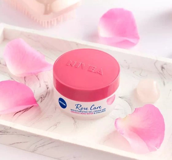 NIVEA Rose Touch nawilżający żel-krem do twarzy na dzień 50 ml