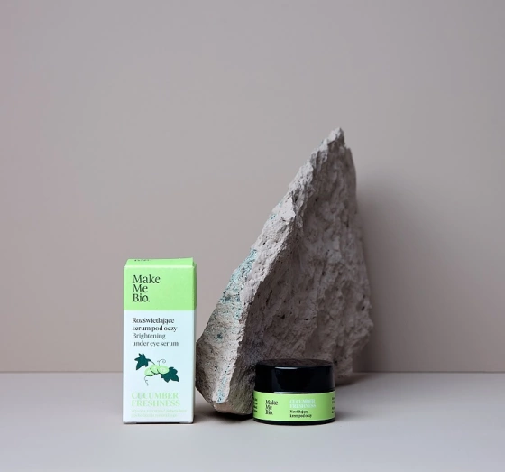 Make Me Bio Cucumber Freshness rozświetlające serum roller pod oczy 10ml