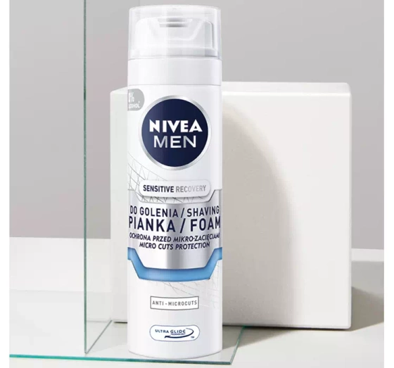 NIVEA MEN Sensitive Recovery regenerująca pianka do golenia dla mężczyzn 200 ml