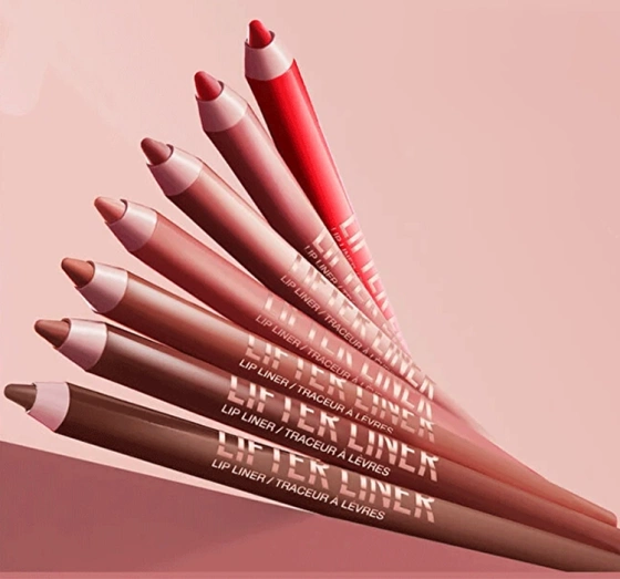 Maybelline Lifter Liner nawilżająca konturówka do ust 09 Peaking 1,2 g
