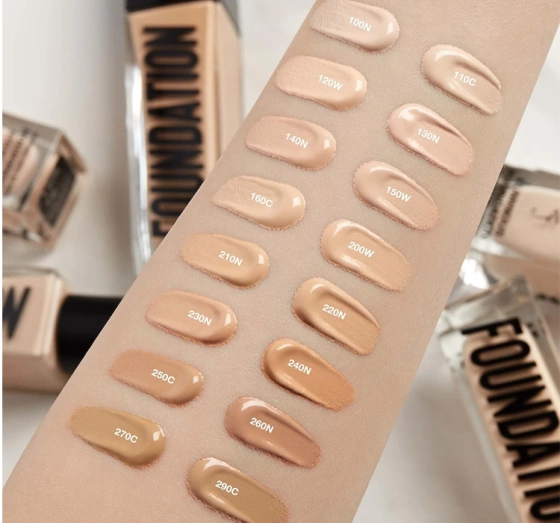 Anastasia Beverly Hills rozświetlający podkład do twarzy 140 C 30 ml