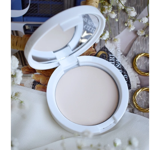 Claresa Blur Super Pow(d)er Beige prasowany puder do twarzy 10 g
