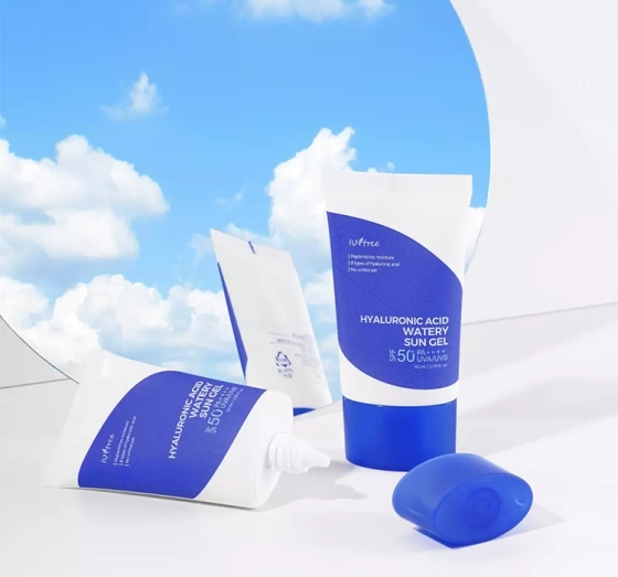 Isntree Hyaluronic Acid lekki krem do twarzy z filtrem SPF50 50ml