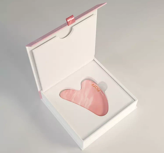 Fluff Gua Sha Stone kamień do masażu twarzy Różowy Kwarc