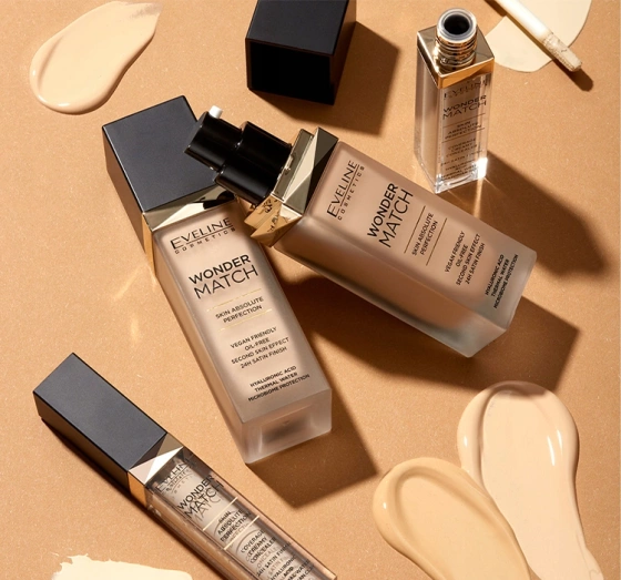 Eveline Cosmetics Wonder Match luksusowy podkład wygładzający 45 Honey 30 ml