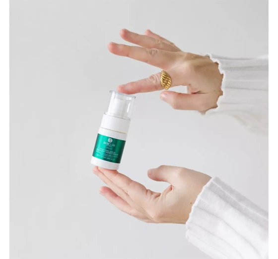 BasicLab Esteticus punktowe serum na zmiany mikrozapalne na dzień i na noc 15 ml