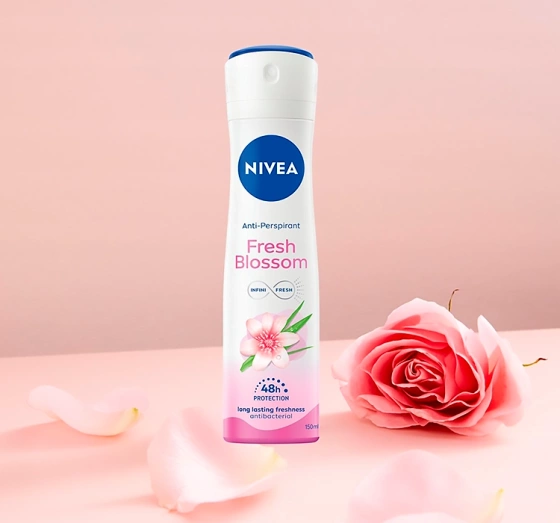 NIVEA Fresh Blossom antyperspirant w sprayu dla kobiet 150 ml